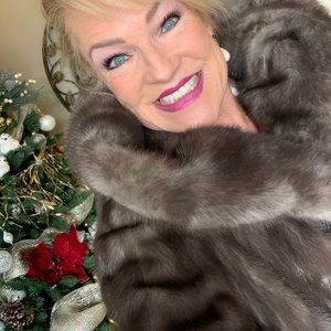 Beautiful Vintage Tolmalino Mink